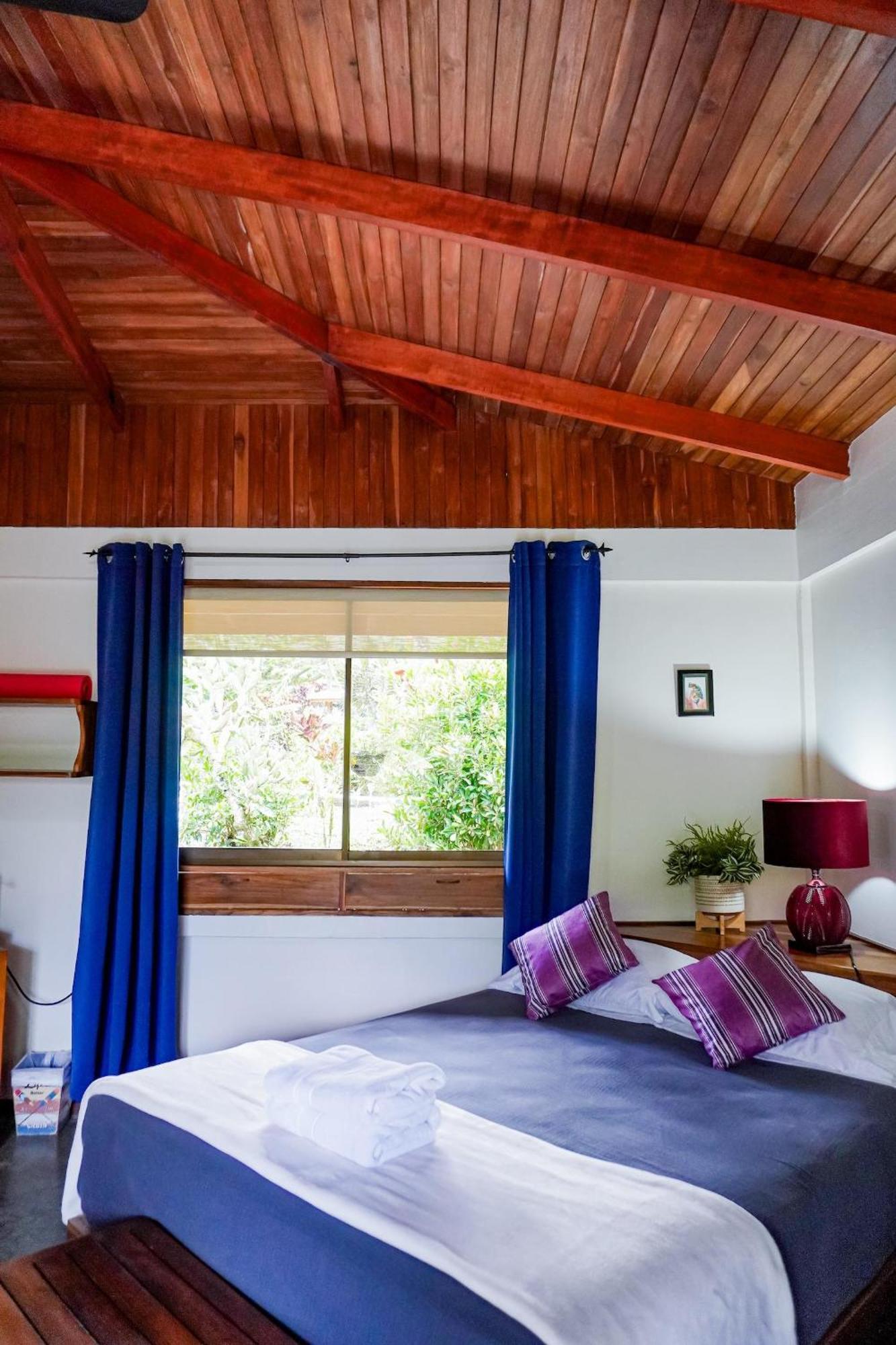 Sueno Rio Celeste Boutique B&B Bijagua Luaran gambar